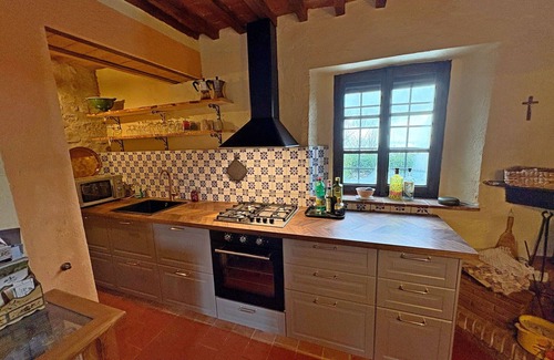 San Rocco in Turrite House | Private Pool, WiFi, 6 People, middle of Nature
