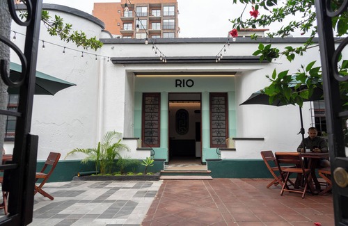 Zona 4 House | Private room with shared bathroom Hostel in Guatemala City vibrant zona 4!
