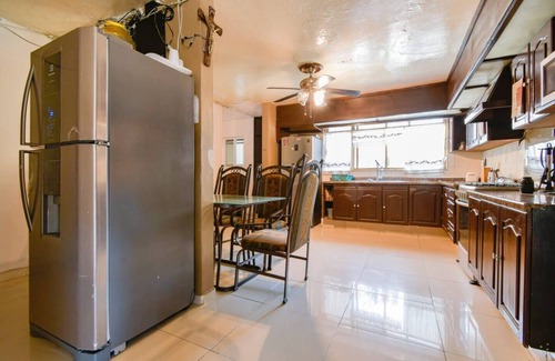 Lafayette House | Private room in guesthouse in Guadalajara 5