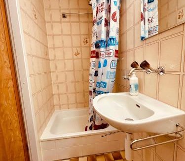 Heiden House | Private room with Bathroom and Lake View in Guest House