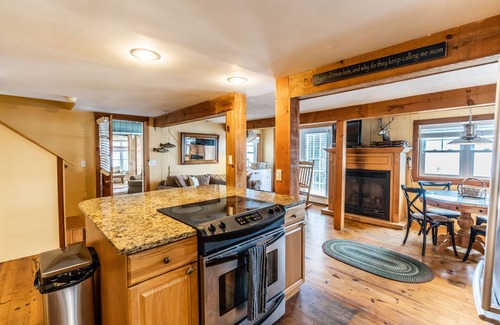 Town of Jerusalem Cottage | Private, Rustic, Quiet, Quirky! Welcome to O'Cottage! 150 feet of lake frontage