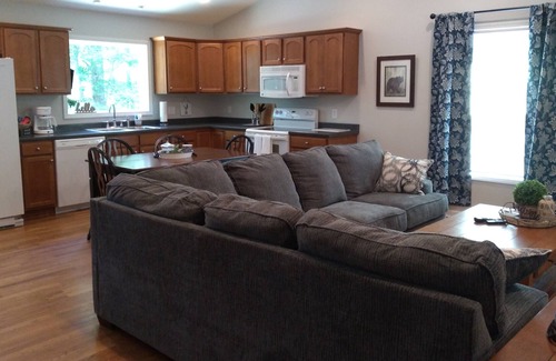 Marion House | Private Vacation Home in Gated Community at Lake James