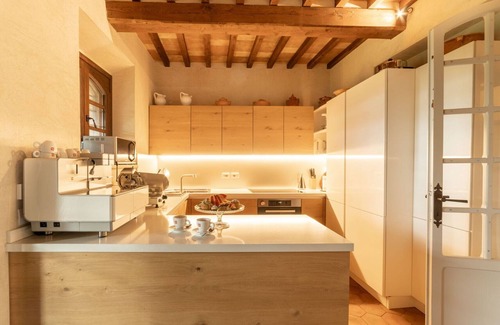 Montepulciano Villa | Private Villa with sauna, hot tub, A/C, WIFI, private pool, TV, veranda, close to Montepulciano