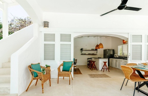 La Iglesia Villa | Private Villa 5BR A/C/80m beach-restaurants-bars/private pool & garden/WIFI