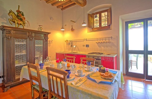 Certaldo Villa | Private Villa with WIFI, A/C, private pool, TV, patio, panoramic view, close to San Gimignano