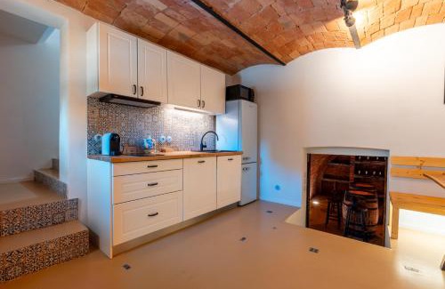 Stary Poddvorov Apartment | Prostě Sklípek