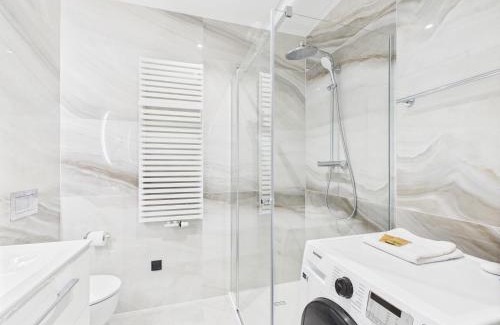 Centrum Apartment | Prosta 69D SuperApart - Nowoczesny Apartament Blisko Metra