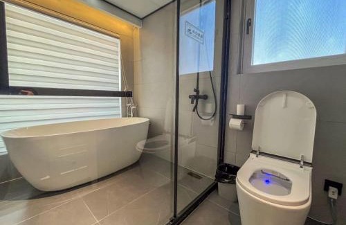 Pu'er House | Pu'er Jianquan Tea Rhythm Xianglan Smart Private Hot Spring Courtyard Resort B&B