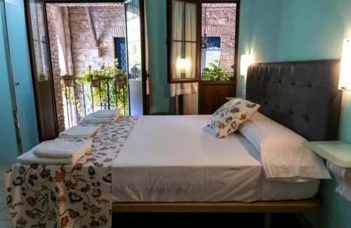 Jewish Quarter House | Puerta de la Luna
