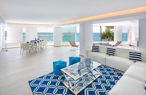 Puerto Banus Apartment | Puerto Banus Frontline 5 Beds Spectacular Apartment