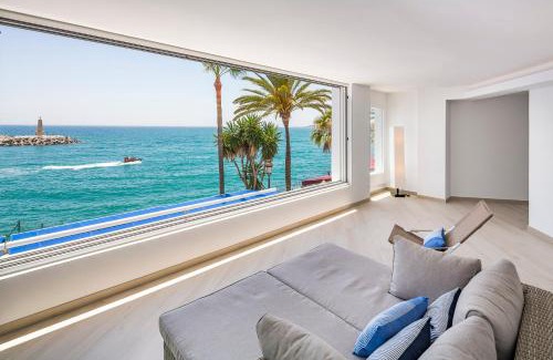 Puerto Banus Apartment | Puerto Banus Frontline 5 Beds Spectacular Apartment