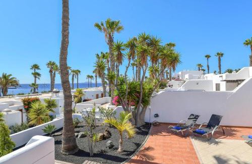 Playa Blanca Apartment | Puerto Chico 2