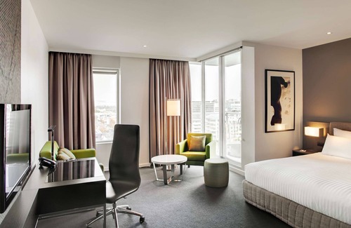 Adelaide Central Business District Hotel | Pullman Adelaide