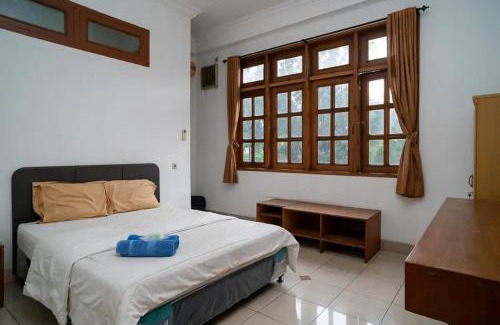 Ciputat Hotel | Puri Saras Bintaro Syariah Mitra RedDoorz