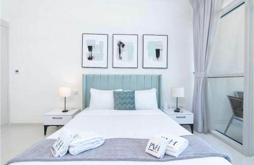 Dubai Apartment | PVH - Serene Studio with Skyline View - Carson B