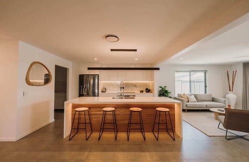 Burleigh Waters House | Quail Cove Summary: Q
