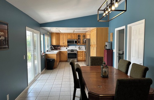Goleta House | Quaint 4-bedroom house in Goleta Walk to beach, Perfect for visiting professors.