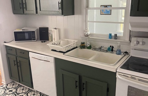 Cape Charles Other | Quaint costal farm cottage, on a working farm, just mere miles from beaches!