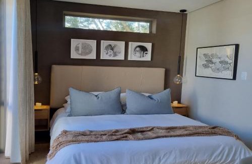 Sandbaai House | Quaint Cottage
