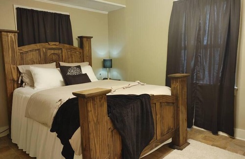 Mansura House | Quaint Country 2BR Home 5 minutes to Marksville