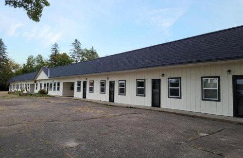 Walker Apartment | Quaint Lakeview Getaway Trails & Town at Your Doorstep