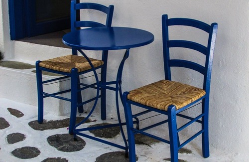 Exo Gonia Villa | Quaint Santorini Villa | Blue House | 1 Bedroom | Perfect Romantic Couples.