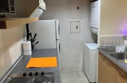 Guayaquil Condo | Quali-Fornia Modern Suite en Torres Del Sol 1