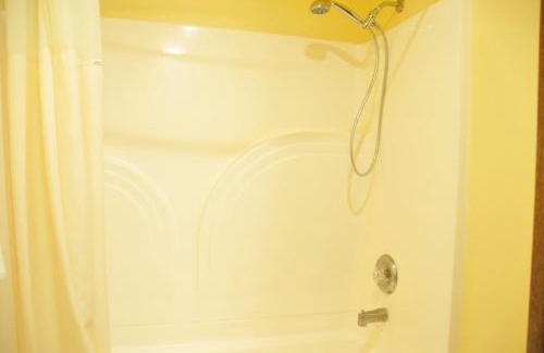 Pullman Hotel | Quality Inn Paradise Creek