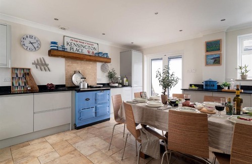 Topsham House | Quay House - Waterside eclectic style character home