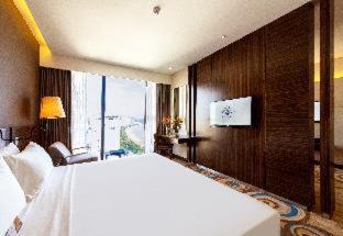 Tran Phu Beach Hotel | Queen Ann Nha Trang Hotel