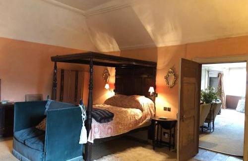 Peebles House | Queen Mary's Chamber