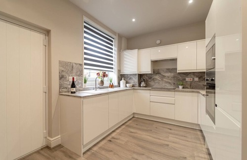 Nelson House | Queen`s Cottage Barrowford