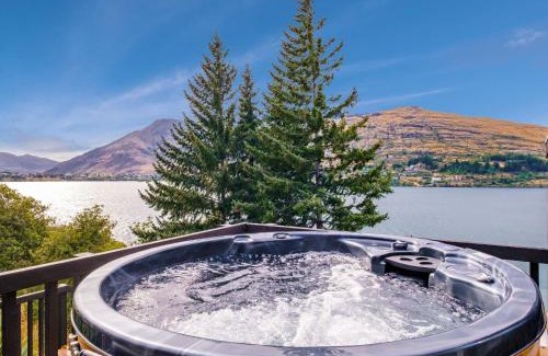 Queenstown House | Queenstown Lakefront Dream 4 Bed