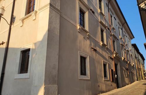 L'Aquila Apartment | Qui e Lá - B&B