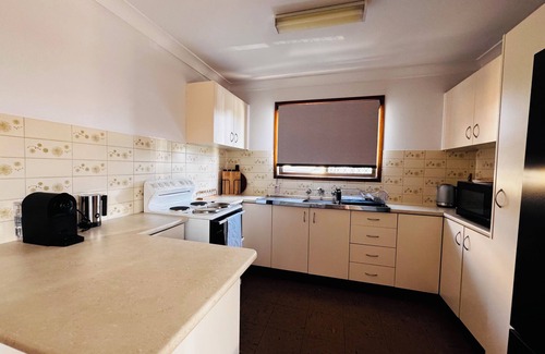 Tamworth Apartment | Quiet 2bdrm Retreat in Tamworth