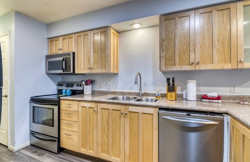 Branson Condo | Quiet and Serene Condo in Branson