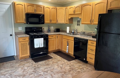 Beaver Dams House | Quiet Area In The Middle Of Everything. 7 Minutes To Watkins Glen International.