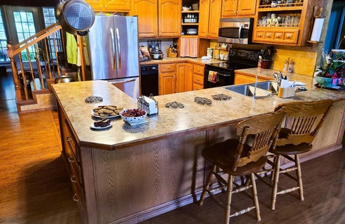 Sapulpa Other | Quiet Country Get Away with big porches, swimming pool, and fishing pond.