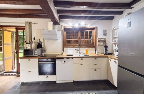 Les Bottereaux House | Quiet country house with garden