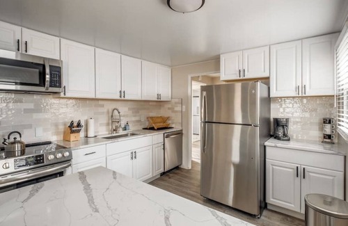 Arvada House | Quiet Olde Town Getaway. Near Denver, Red Rocks
