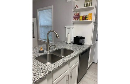Jacksonville House | Quiet Ortega Bungalow by TCC & NAS only 15 mins to Downtown