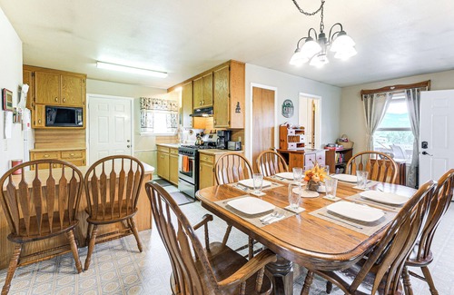 Pagosa Springs Cabin | Quiet Pagosa Springs Cabin: Lake & Mountain Views!