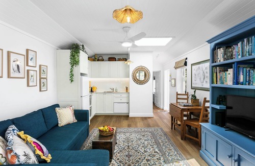 Balgowlah House | Quiet Private Sustainable Harbourside Cottage - The Rangers Cottage