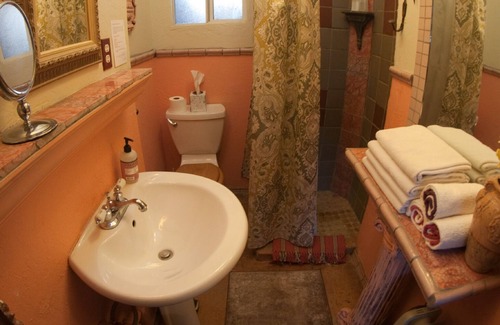 Duncan Hotel | Quiet room in historic hotel, with queen bed, attached bath and kitchenette.