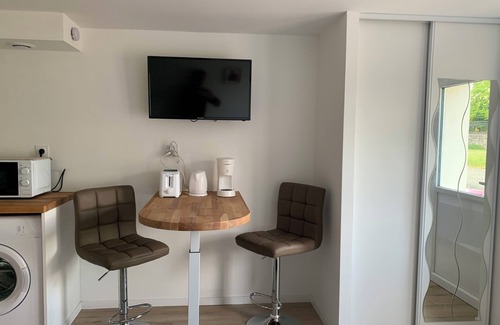 Fondettes Apartment | Quiet studio, countryside 5 minutes from town