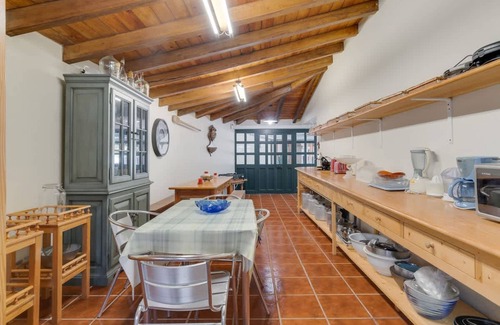 Santo da Serra House | Quinta dos Abutitos in Santo Ant nio da Serra