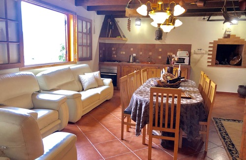 Ribeira Brava House | Quinta Safari House montains and ocean views