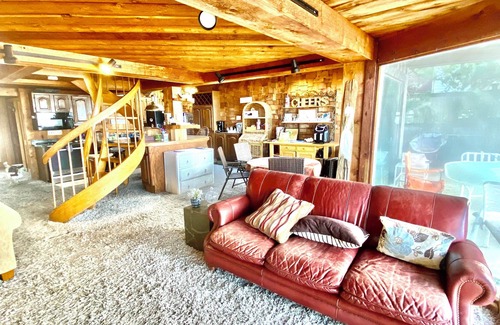 Fairfield House | Quintessential Waterfront Beach House Dripping Over the Long Island Sound