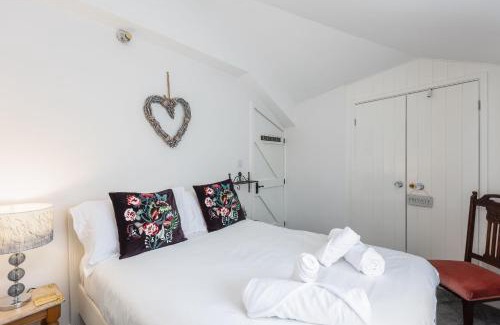 Addingham House | Quirky North Yorkshire Cottage - Christmas Cottage