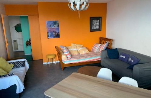 Sete Apartment | Résidence avec piscine et box, vue sur mer